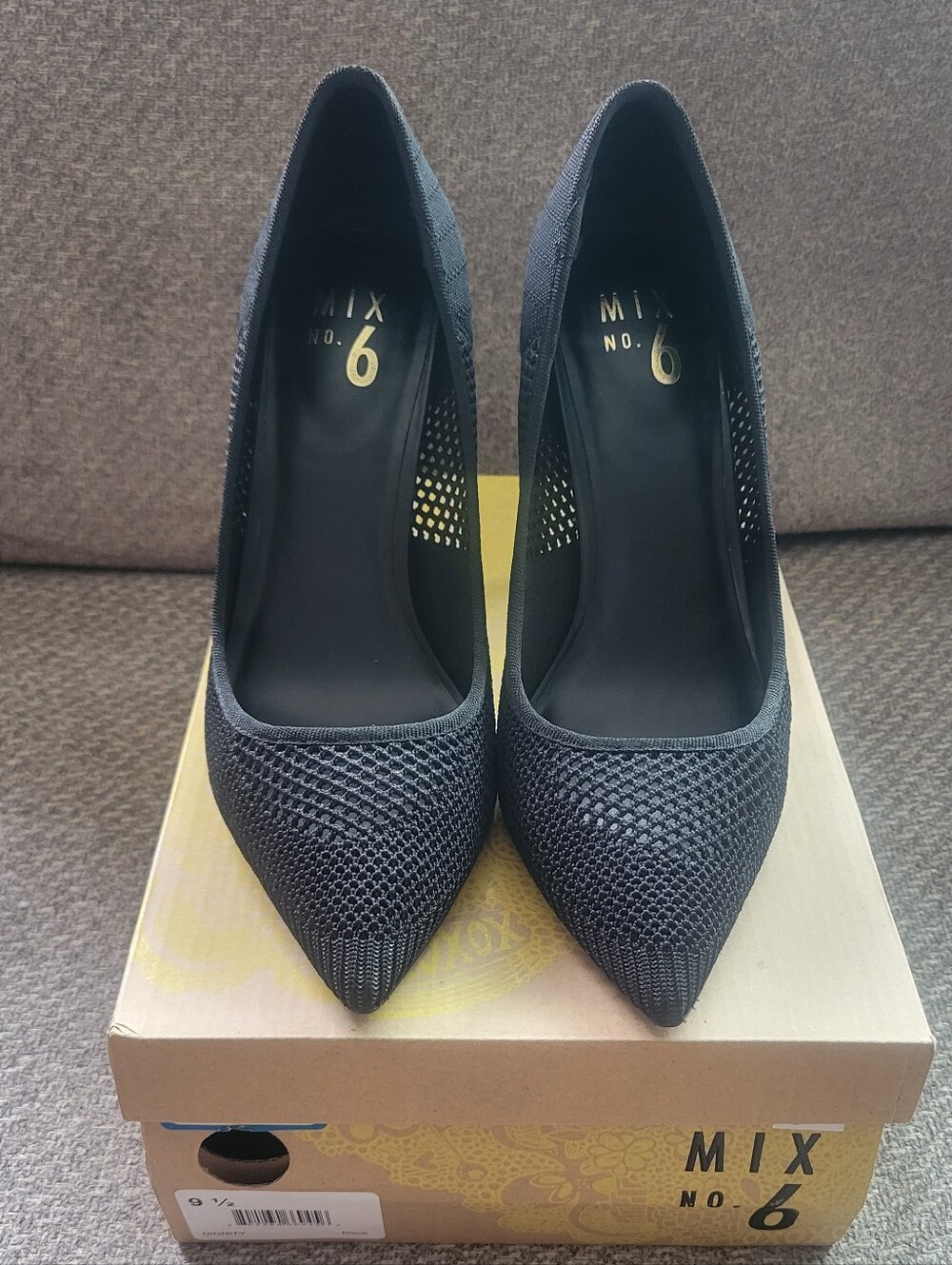 Mix No. 6 Black Knit Pointed-Toe Pumps- Size 9 1/2